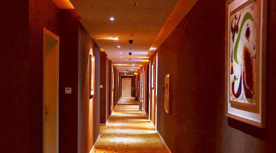 歐米羅酒店整體工作人員制服設計成功案例