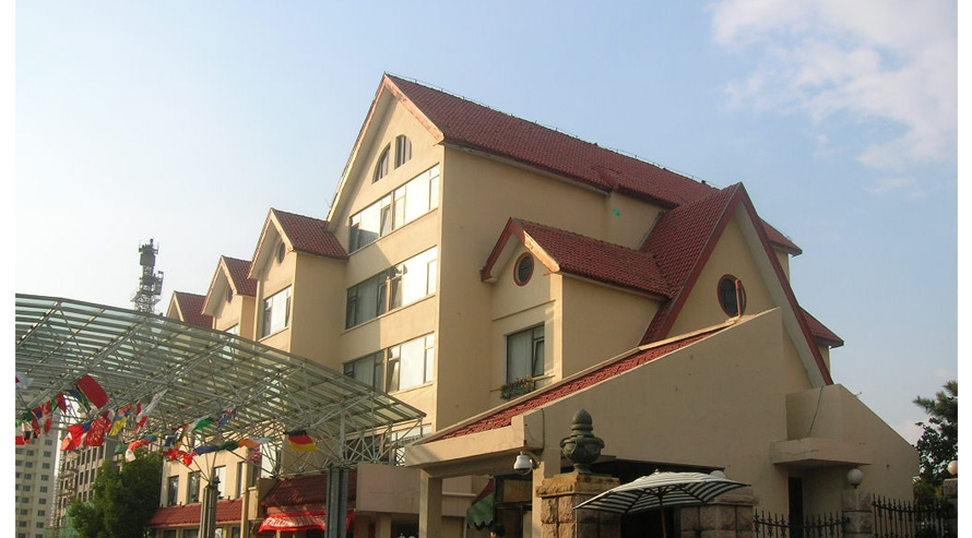 青島海景花園大酒店服裝設計案例